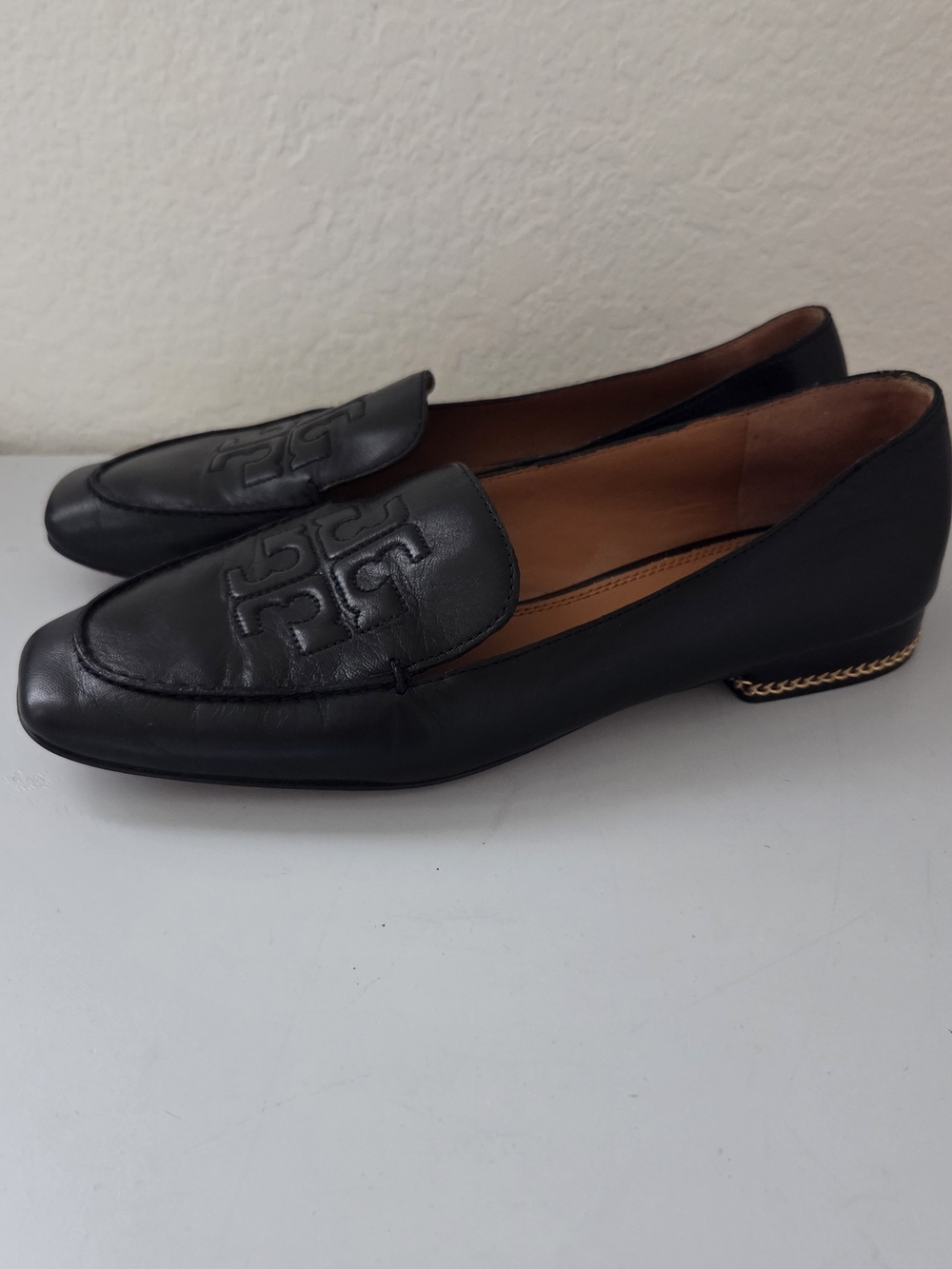 Tory Burch Ruby Black Leather Loafers Size 6.5
